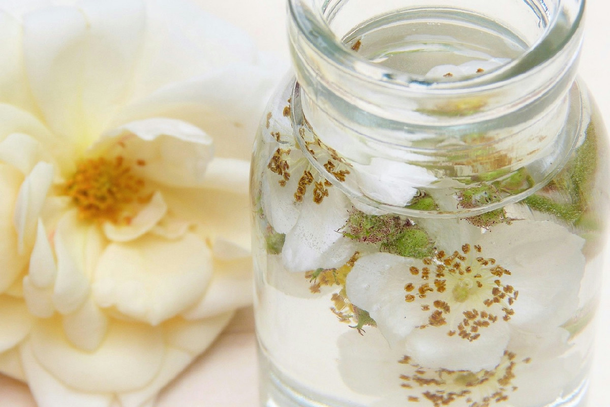 Bagno fresco per settimane con un barattolo e due ingredienti dalla dispensa: ecco come si fa